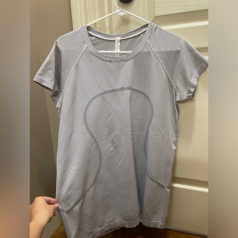 COPY - Lululemon swiftly tech shirt